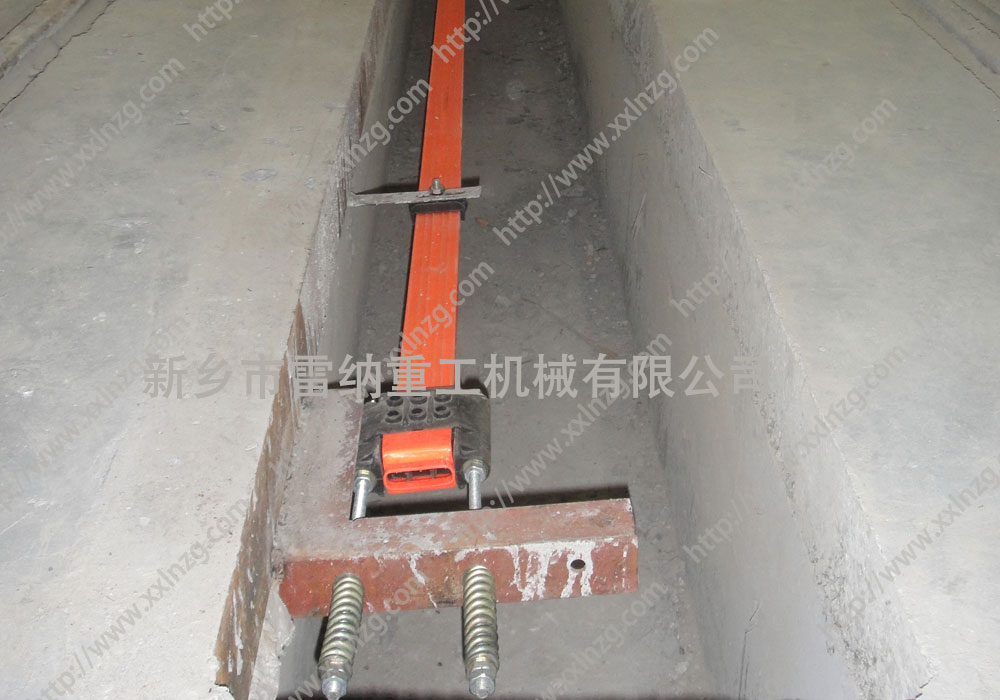 滑觸線(xiàn)鋪設