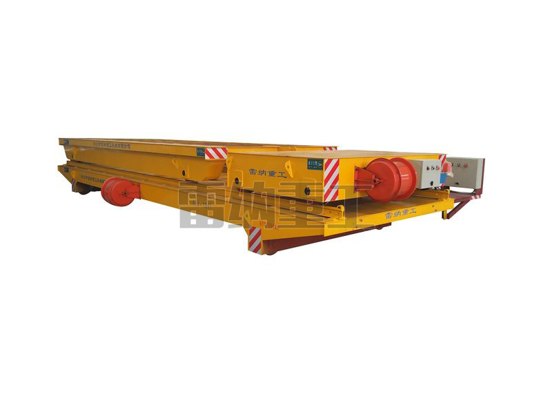 軌道擺渡車(chē)、軌道牽引車(chē)和噴漆房軌道車(chē)組合